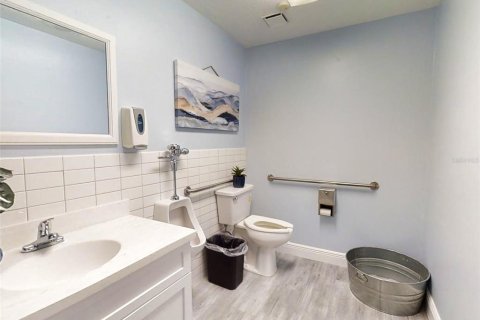 Propiedad comercial en alquiler en Edgewater, Florida, 551.93 m2 № 1538747 - foto 10