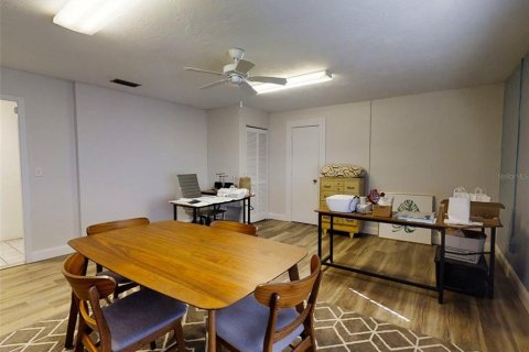 Propiedad comercial en alquiler en Edgewater, Florida, 551.93 m2 № 1538747 - foto 9