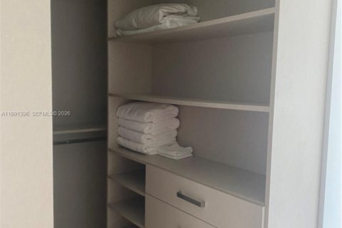 Снять в аренду кондоминиум в Санни-Айлс-Бич, Флорида 2 спальни, 101.64м2, № 2052205 - фото 10
