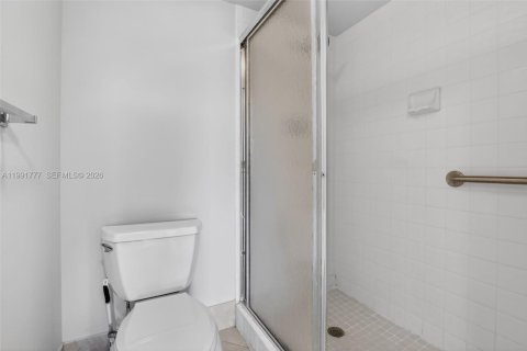 Купить кондоминиум в Пемброк-Пайнс, Флорида 2 спальни, 110.74м2, № 2052719 - фото 24