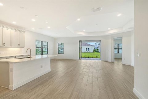 Villa ou maison à vendre à Sarasota, Floride: 3 chambres, 216.65 m2 № 2355772 - photo 6