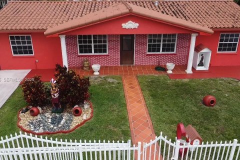 Villa ou maison à vendre à Miami Gardens, Floride: 3 chambres, 130.43 m2 № 2063727 - photo 8