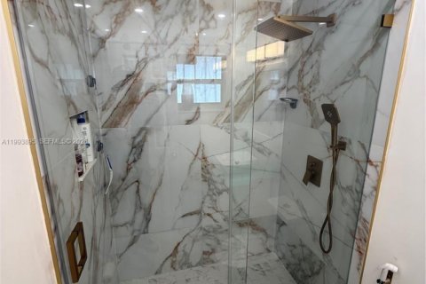 Villa ou maison à vendre à Miami Gardens, Floride: 3 chambres, 130.43 m2 № 2063727 - photo 24