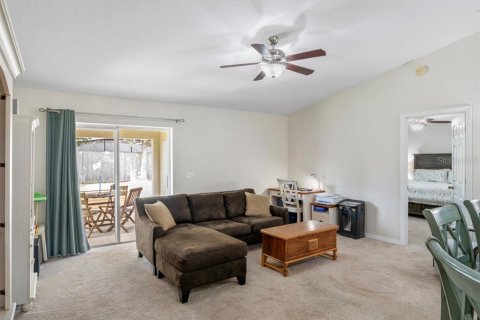 Villa ou maison à vendre à Deltona, Floride: 4 chambres, 159.79 m2 № 2389130 - photo 15