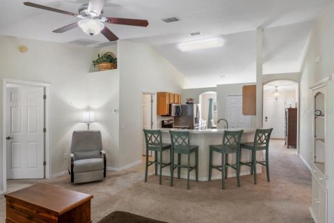 Villa ou maison à vendre à Deltona, Floride: 4 chambres, 159.79 m2 № 2389130 - photo 16
