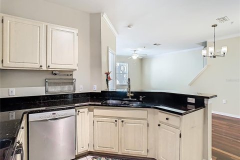 Condominio en venta en Maitland, Florida, 2 dormitorios, 118.91 m2 № 1744113 - foto 11