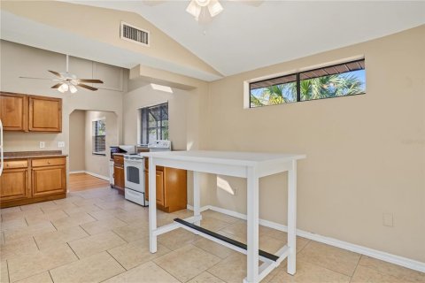 Villa ou maison à vendre à Saint Petersburg, Floride: 2 chambres, 82.03 m2 № 2418948 - photo 13