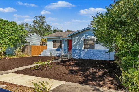 Villa ou maison à vendre à Saint Petersburg, Floride: 2 chambres, 82.03 m2 № 2418948 - photo 3
