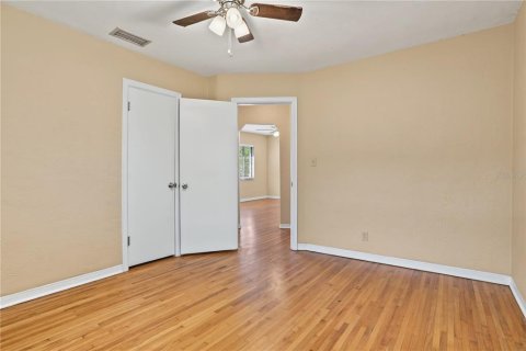Villa ou maison à vendre à Saint Petersburg, Floride: 2 chambres, 82.03 m2 № 2418948 - photo 15