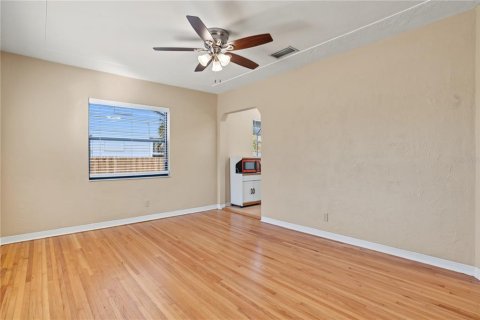 Villa ou maison à vendre à Saint Petersburg, Floride: 2 chambres, 82.03 m2 № 2418948 - photo 4