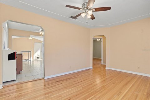Villa ou maison à vendre à Saint Petersburg, Floride: 2 chambres, 82.03 m2 № 2418948 - photo 7