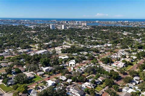 Villa ou maison à vendre à Saint Petersburg, Floride: 2 chambres, 82.03 m2 № 2418948 - photo 28