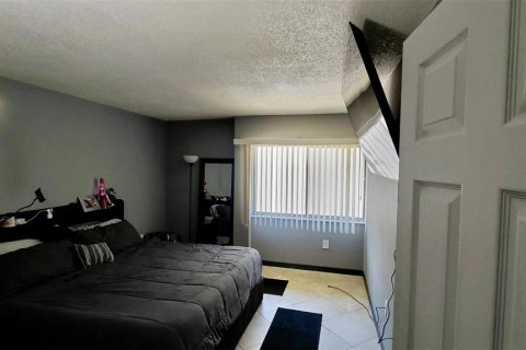 Condominio en venta en Sarasota, Florida, 2 dormitorios, 82.5 m2 № 2207549 - foto 10