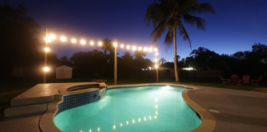 Casa en Palm Beach Gardens, Florida 3 dormitorios, 180.79 m2 № 1038374