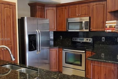 House in Weston, Florida 3 bedrooms, 174.01 sq.m. № 2189495 - photo 7