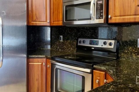 House in Weston, Florida 3 bedrooms, 174.01 sq.m. № 2189495 - photo 12