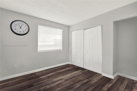 Купить кондоминиум в Хомстед, Флорида 2 спальни, 80.17м2, № 1965724 - фото 10