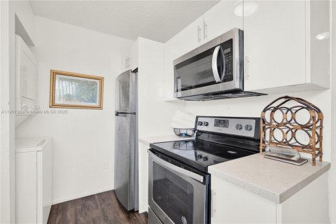 Купить кондоминиум в Хомстед, Флорида 2 спальни, 80.17м2, № 1965724 - фото 6