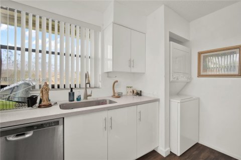 Купить кондоминиум в Хомстед, Флорида 2 спальни, 80.17м2, № 1965724 - фото 8