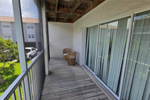 Townhouse in Tierra Verde, Florida 3 bedrooms, 198.81 sq.m. № 2166993 - photo 17