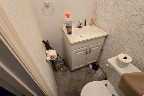 Townhouse in Tierra Verde, Florida 3 bedrooms, 198.81 sq.m. № 2166993 - photo 8