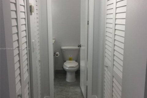 Copropriété à vendre à Miami, Floride: 1 chambre, 66.15 m2 № 1781616 - photo 8