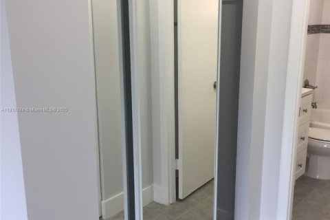 Copropriété à vendre à Miami, Floride: 1 chambre, 66.15 m2 № 1781616 - photo 11