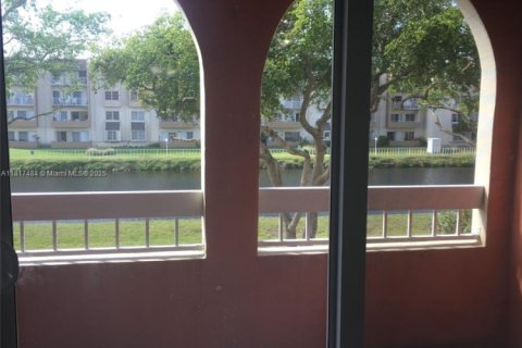Copropriété à vendre à Miami, Floride: 1 chambre, 66.15 m2 № 1781616 - photo 7
