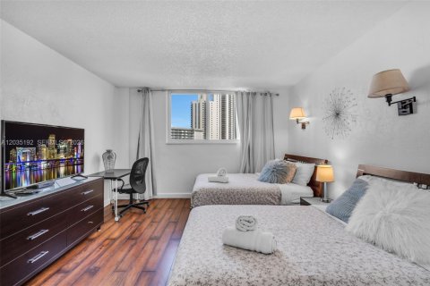 Copropriété à vendre à Sunny Isles Beach, Floride: 1 chambre, 93.37 m2 № 2154290 - photo 12