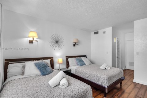 Copropriété à vendre à Sunny Isles Beach, Floride: 1 chambre, 93.37 m2 № 2154290 - photo 13