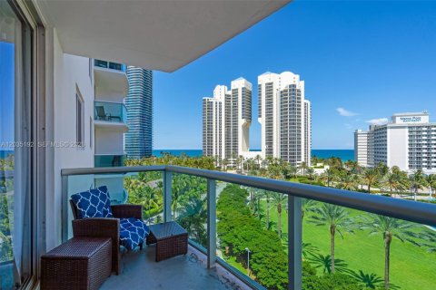 Copropriété à vendre à Sunny Isles Beach, Floride: 1 chambre, 93.37 m2 № 2154290 - photo 19