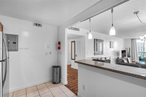 Copropriété à vendre à Sunny Isles Beach, Floride: 1 chambre, 93.37 m2 № 2154290 - photo 11
