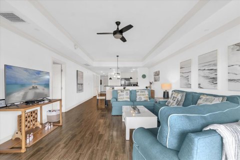 Condo in Four Corners, Florida, 3 bedrooms № 2155710 - photo 7