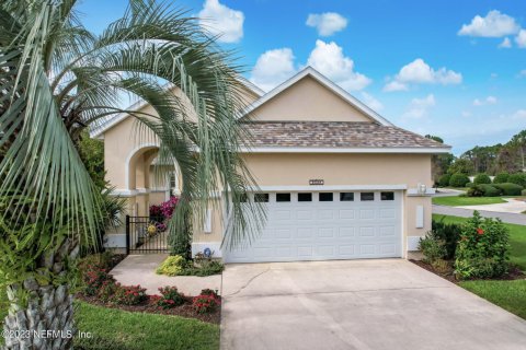 House in Fernandina Beach, Florida 3 bedrooms, 186.27 sq.m. № 863027 - photo 1