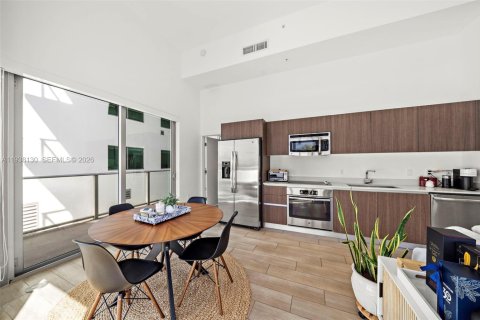 Copropriété à louer à Miami, Floride: 2 chambres, 89.37 m2 № 1996031 - photo 18