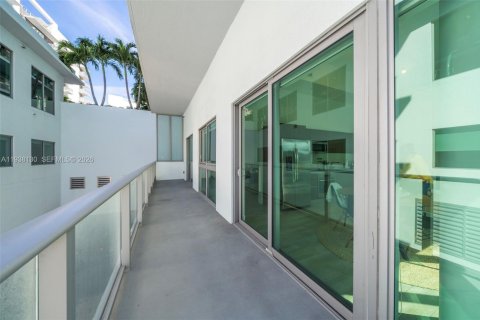 Copropriété à louer à Miami, Floride: 2 chambres, 89.37 m2 № 1996031 - photo 23