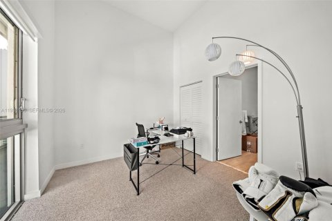 Copropriété à louer à Miami, Floride: 2 chambres, 89.37 m2 № 1996031 - photo 14