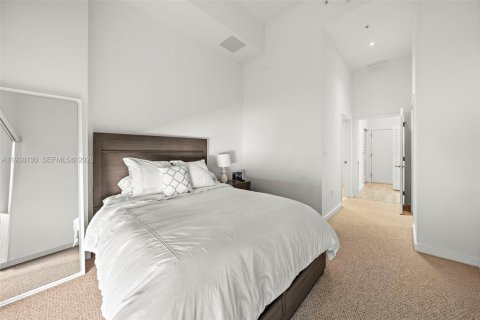 Copropriété à louer à Miami, Floride: 2 chambres, 89.37 m2 № 1996031 - photo 6