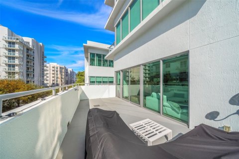 Copropriété à louer à Miami, Floride: 2 chambres, 89.37 m2 № 1996031 - photo 21