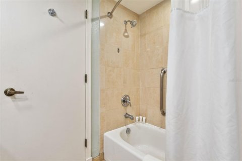 Купить кондоминиум в Палм-Харбор, Флорида 3 комнаты, 56.67м2, № 1580515 - фото 16