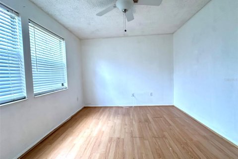 Condo in Oldsmar, Florida, 2 bedrooms  № 2222177 - photo 8