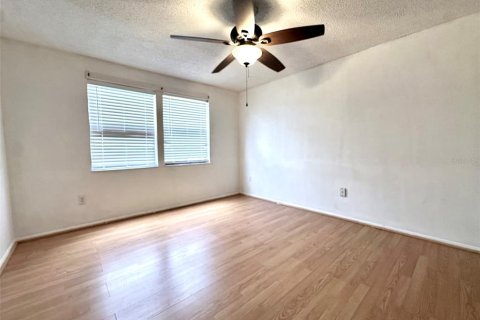 Condo in Oldsmar, Florida, 2 bedrooms  № 2222177 - photo 10