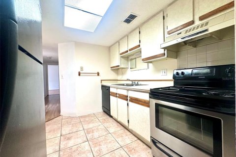 Condo in Oldsmar, Florida, 2 bedrooms  № 2222177 - photo 4