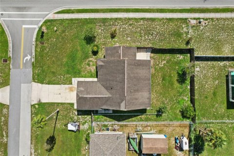 Villa ou maison à vendre à Deltona, Floride: 4 chambres, 163.42 m2 № 2305965 - photo 6