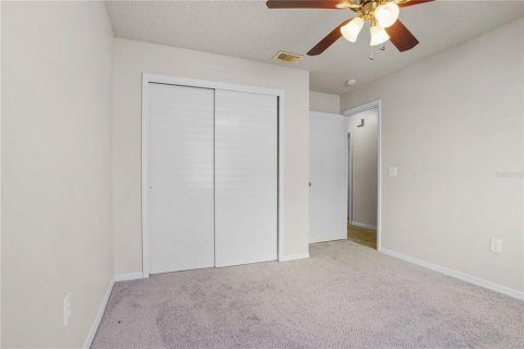 Villa ou maison à vendre à Deltona, Floride: 4 chambres, 163.42 m2 № 2305965 - photo 26
