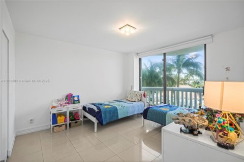 Condominio en venta en Aventura, Florida, 3 dormitorios, 174.66 m2 № 1962808 - foto 22