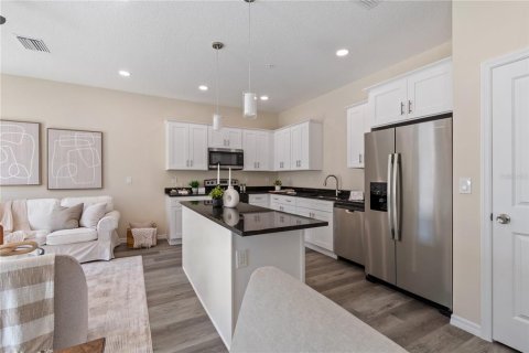Touwnhouse à vendre à Tampa, Floride: 3 chambres, 161.37 m2 № 2111034 - photo 12