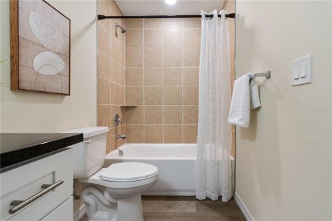 Touwnhouse à vendre à Tampa, Floride: 3 chambres, 161.37 m2 № 2111034 - photo 27