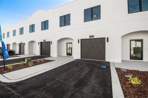 Touwnhouse à vendre à Tampa, Floride: 3 chambres, 161.37 m2 № 2111034 - photo 3