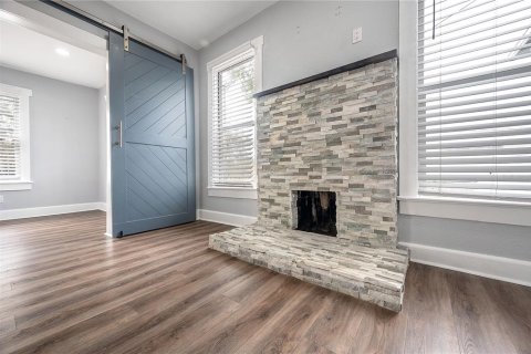 Casa en alquiler en Tampa, Florida, 4 dormitorios, 161 m2 № 1916364 - foto 8